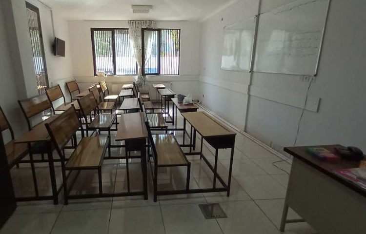 کلاس متوسطه اول پسرانه وکیل آباد مشهد
