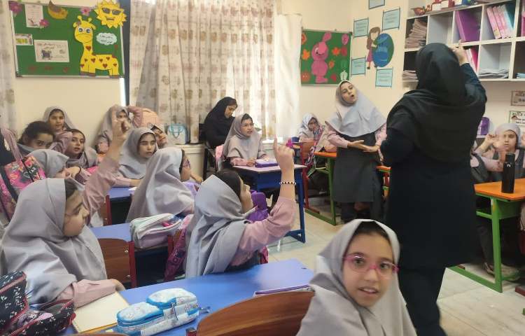 آبزرو کلاس های زبان توسط سوپروایزر 1