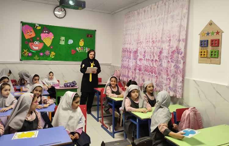 آبزرو کلاس ها توسط سوپروایزر زبان 2