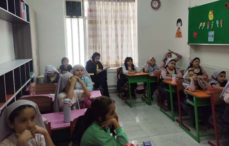 آبزرو کلاس ها توسط سوپروایزر زبان 4