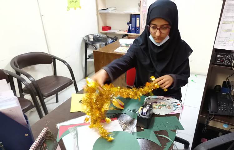 آذین بندی اعیاد شعبانیه با مشارکت دانش آموزان 1