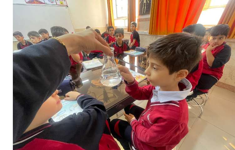 آزمایشگاه علوم،آشنایی با یکای جرم و‌حجم و ابزار اندازه گیری آن ها 1