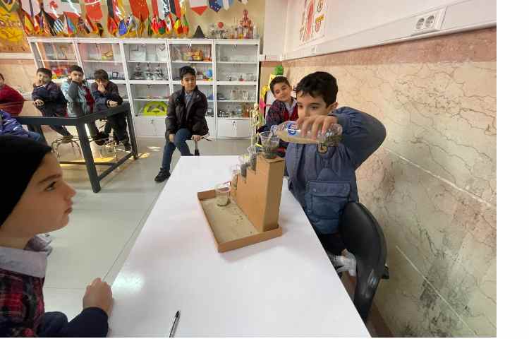 آزمایشگاه علوم،تصفیه و اشنایی با میزان نفوزپذیری خاک 2