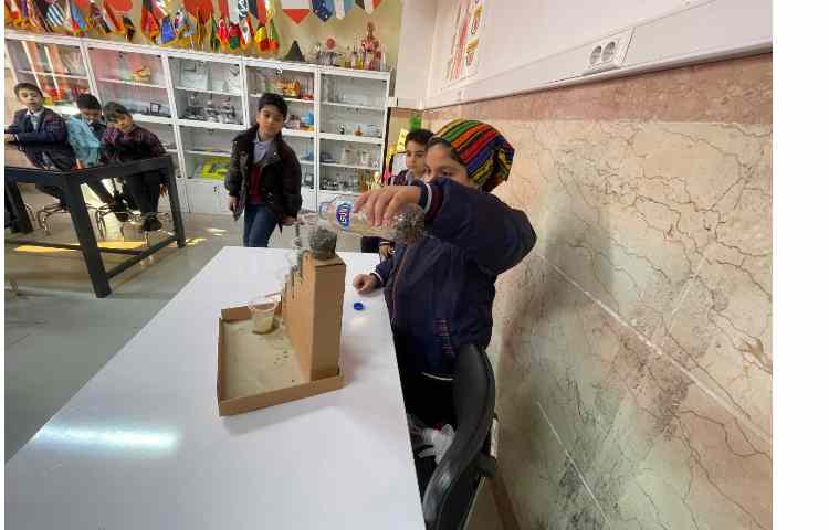 آزمایشگاه علوم،تصفیه و اشنایی با میزان نفوزپذیری خاک 3