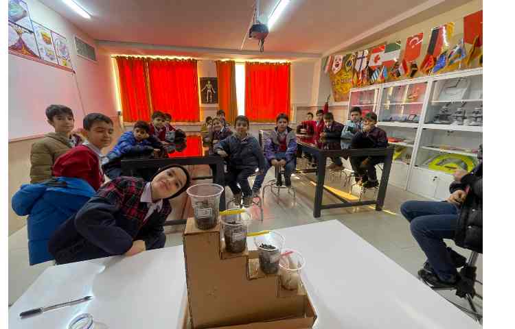 آزمایشگاه علوم،تصفیه و اشنایی با میزان نفوزپذیری خاک 4