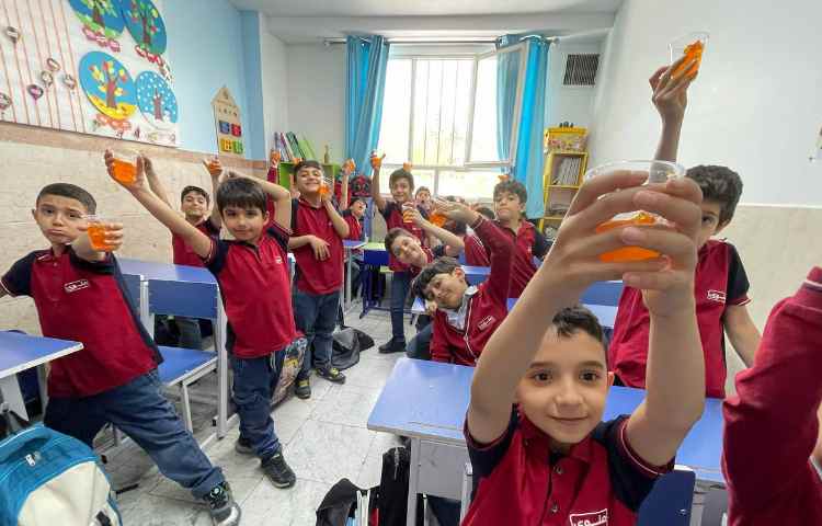 آزمایشگاه علوم،تهیه ژله به منظور اشنایی با ماده و‌تغیرحالت مواد 1