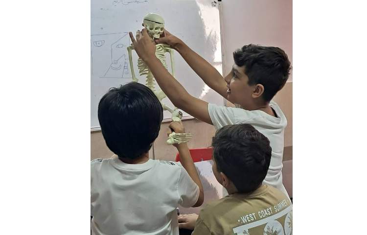 آزمایشگاه علوم آشنایی با بدن انسان 7