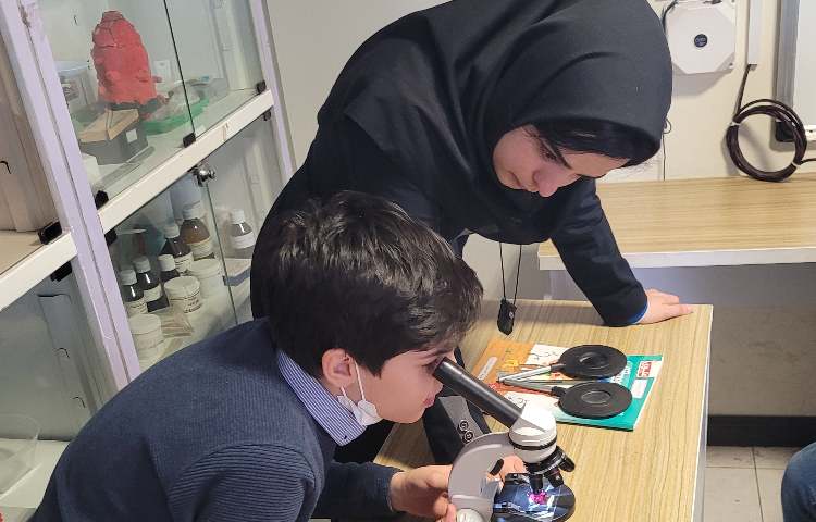 آزمایشگاه علوم 1