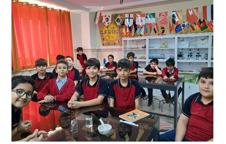 آزمایشگاه علوم 1