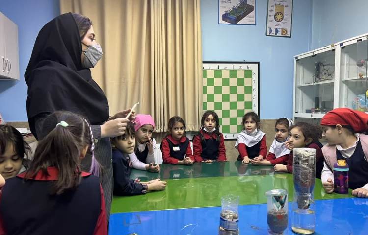 آزمایشگاه علوم 2