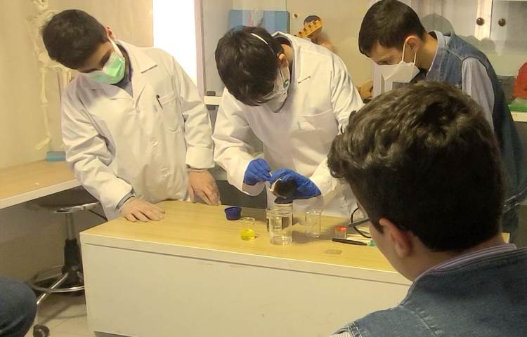 آزمایشگاه علوم 3