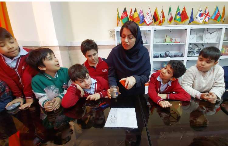 آزمایشگاه علوم 4