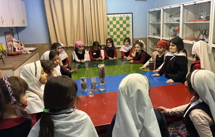 آزمایشگاه علوم