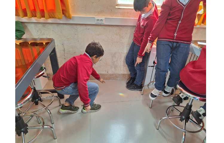 آزمایشگاه علوم