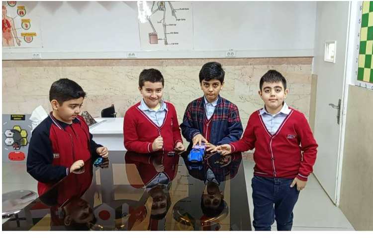 آزمایشگاه قطب های ناهمنام 2