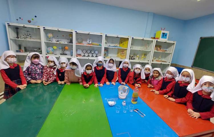 آزمایشگاه (مواد حلال و غیر حلال در آب) 1