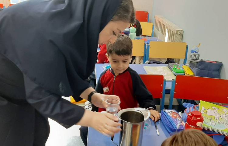 آزمایش اسمارتیز رنگارنگ