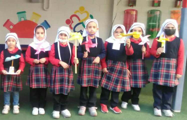 آزمایش بادسنج و فرفره