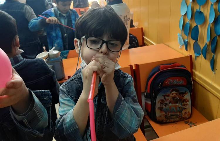 :آزمایش بادکنک پرنده (کتاب کار علوم علوی)