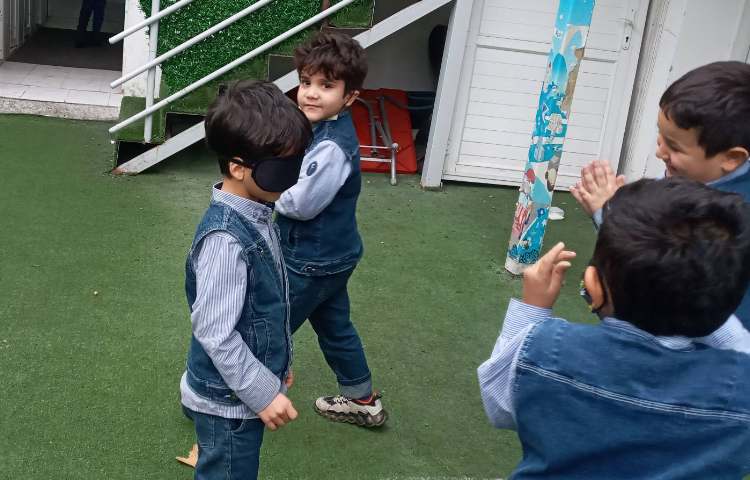 آزمایش، به کمک بازی حس شنوایی رو یاد گرفتیم 1