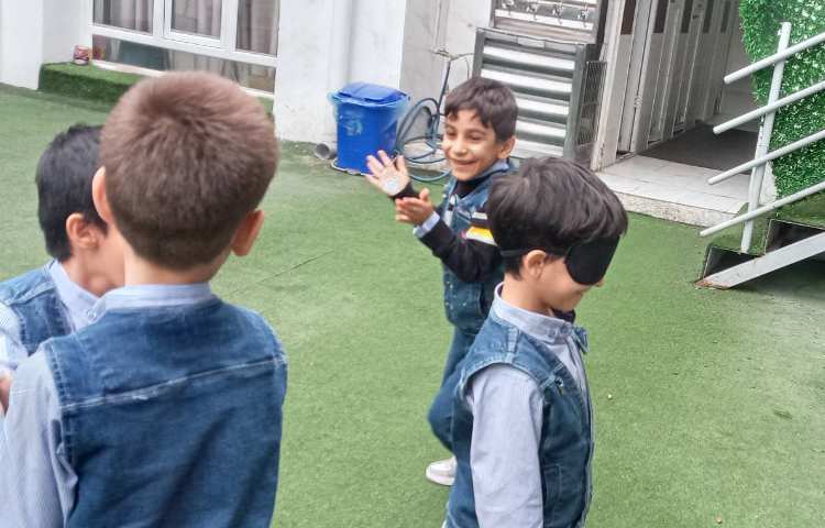 آزمایش، به کمک بازی حس شنوایی رو یاد گرفتیم 4