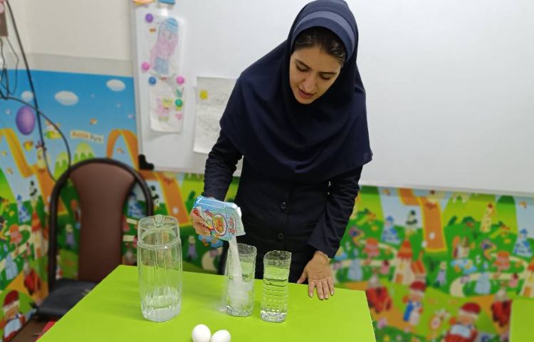 آزمایش تخم مرغ در آب نمک 1