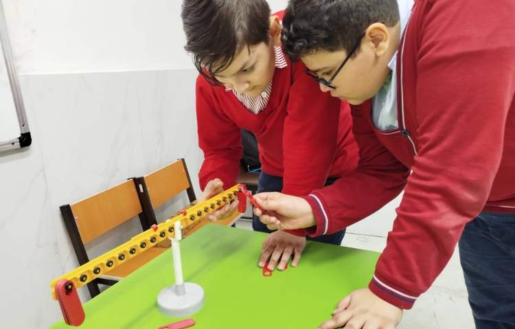 آزمایش تعادل اهرم نوع اول حالت 6