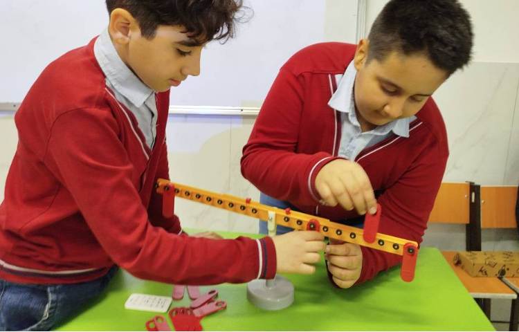 آزمایش تعادل اهرم نوع اول حالت