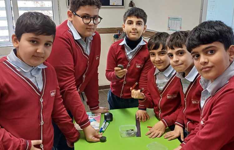 آزمایش تفاوت ربایش آهن رباها 2