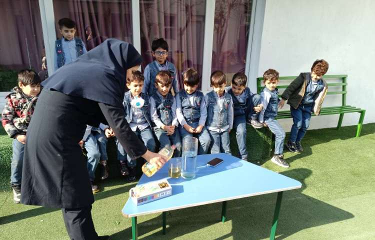 آزمایش روغن و آب 5