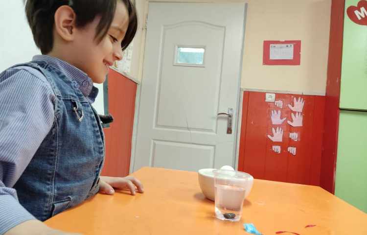 آزمایش زیرآب -روی آب درس علوم 4