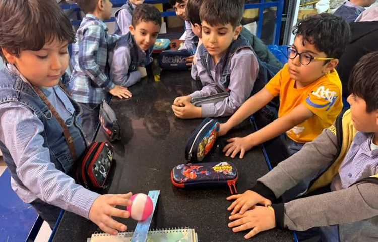 آزمایش سرسره و توپ