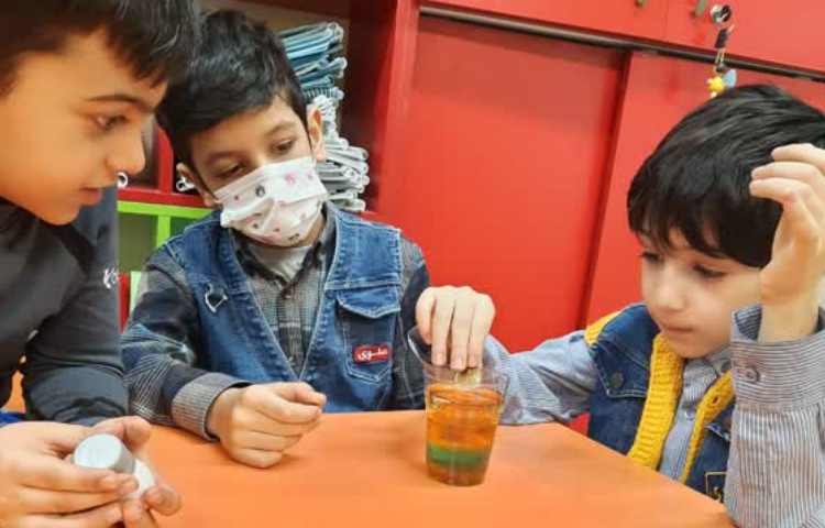 آزمایش طبقات رنگی هفته ملی علوم 4