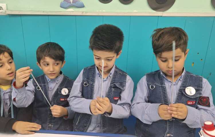 آزمایش علوم آشنایی با دماسنج و کاربرد آن 2