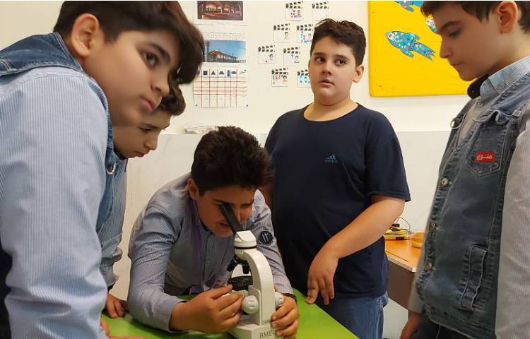 آزمایش علوم بررسی انواع یاخته