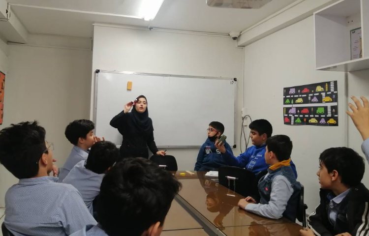 آزمایش علوم- بررسی خاصیت چکش خواری مواد