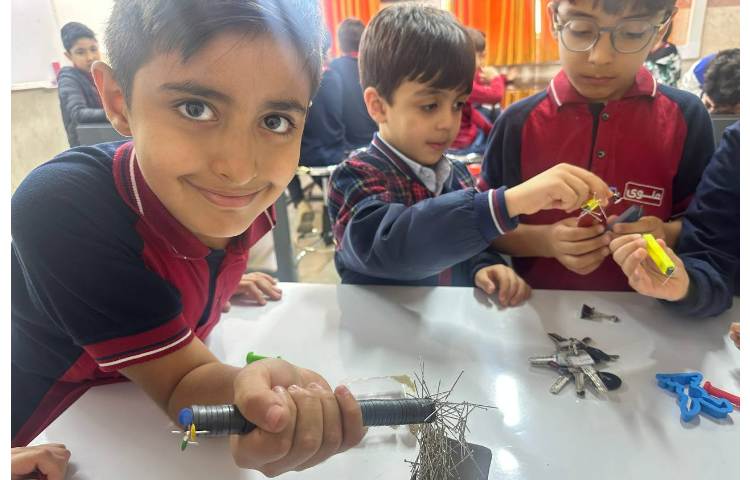 آزمایش علوم درس 13 (اهنربا ) 1