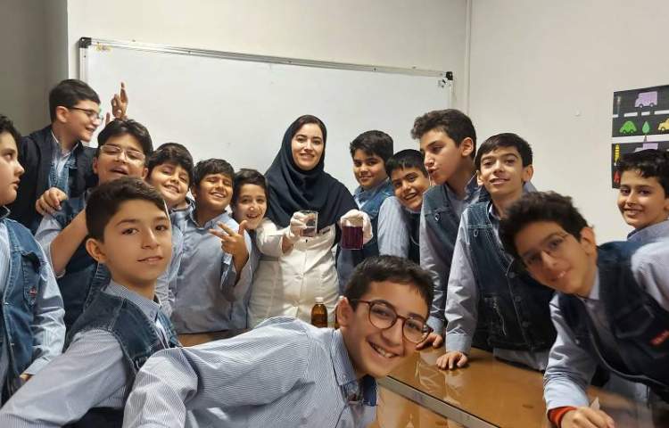 آزمایش علوم رنگبری کاغذ 3