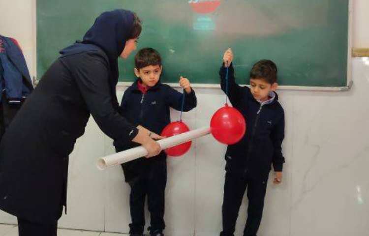 آزمایش فرار شگفت انگیز در کلاس انجام شد 1