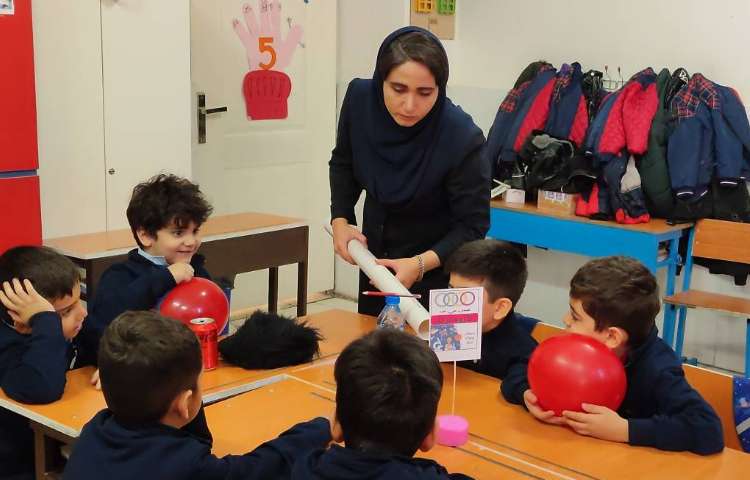 آزمایش فرار شگفت انگیز در کلاس انجام شد 4