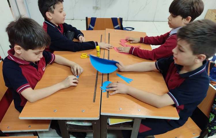آزمایش قدرت نامرئی به صورت گروهی در کلاس انجام شد 2