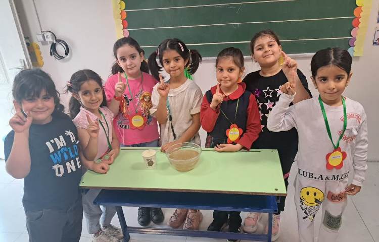 آزمایش مایع شگفت انگیز 3