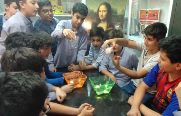 آزمایش های درس اول علوم پایه ششم 6