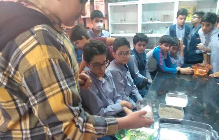 آزمایش های درس اول علوم پایه ششم 7