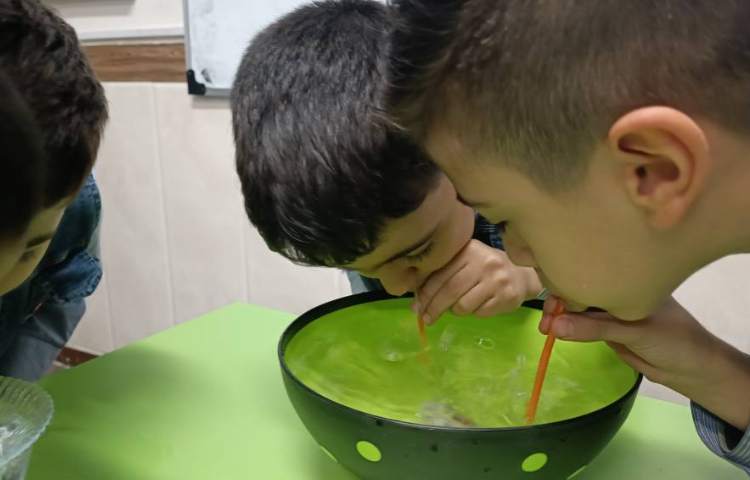 آزمایش وجود هوا 2