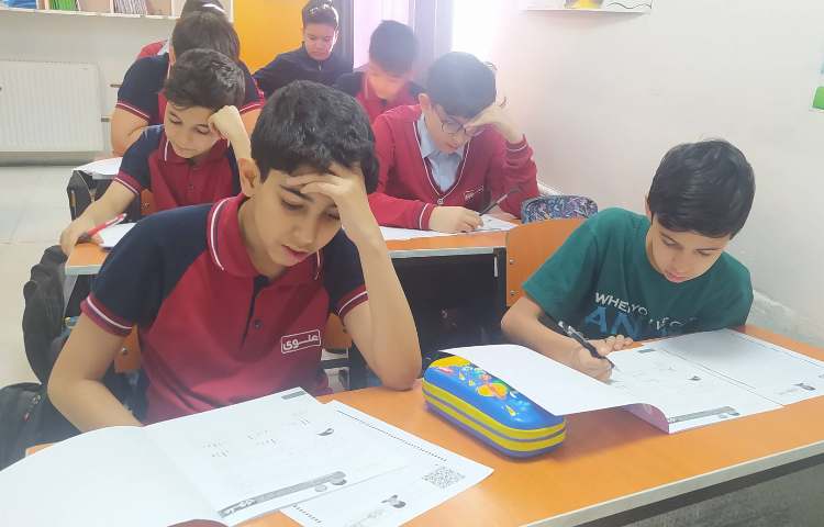 آزمون آزمایشی مداد رنگی کانگورو 2