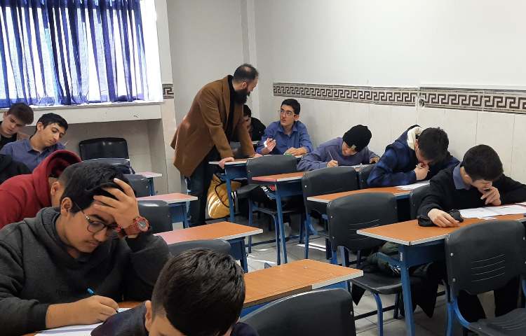 آزمون سنجش دستاوردهای یادگیری 8