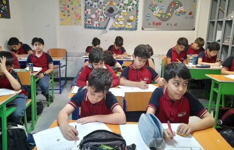 آزمون مدادسیاه 9