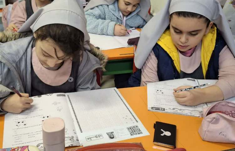 آزمون مداد رنگی 1 5