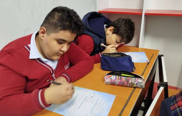 آزمون مداد قرمز 1 4